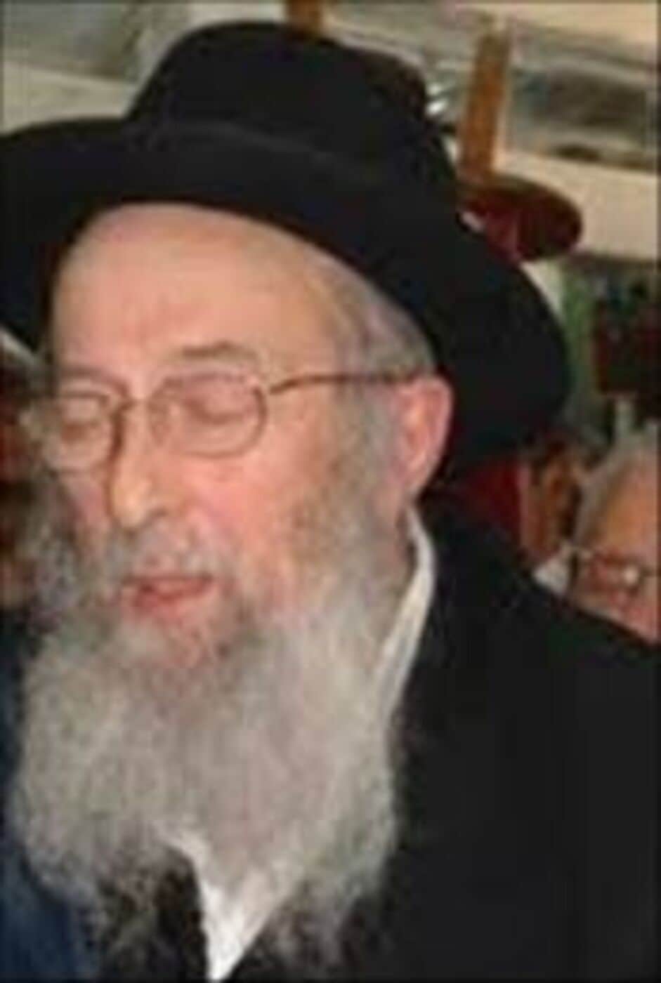 לאמונת עתנו הרב צבי טאו